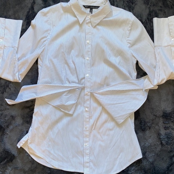 White House Black Market size 10 stylish fall top - Picture 2 of 4